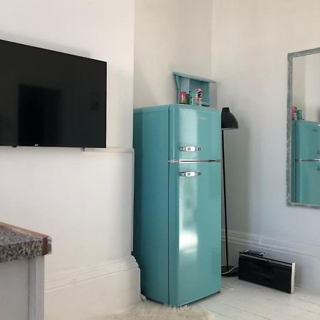 New! Seaside Central Scarborough Apartment 외부 사진