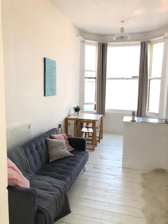 New! Seaside Central Scarborough Apartment 외부 사진