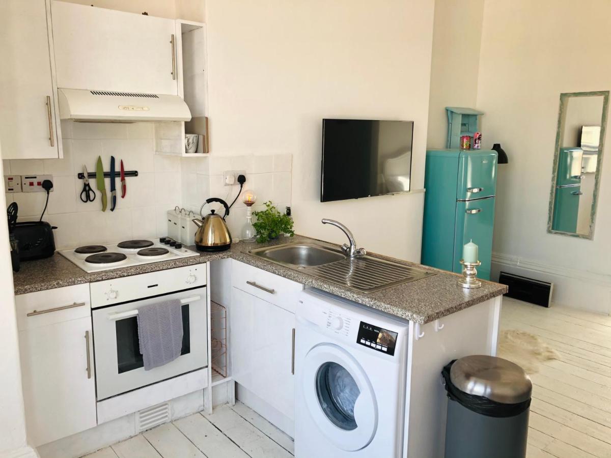 New! Seaside Central Scarborough Apartment 외부 사진
