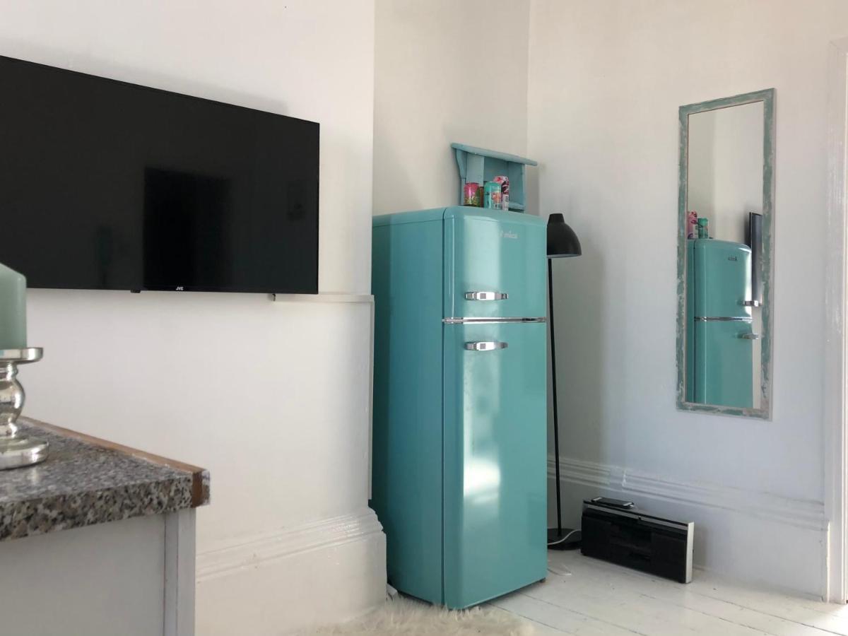 New! Seaside Central Scarborough Apartment 외부 사진